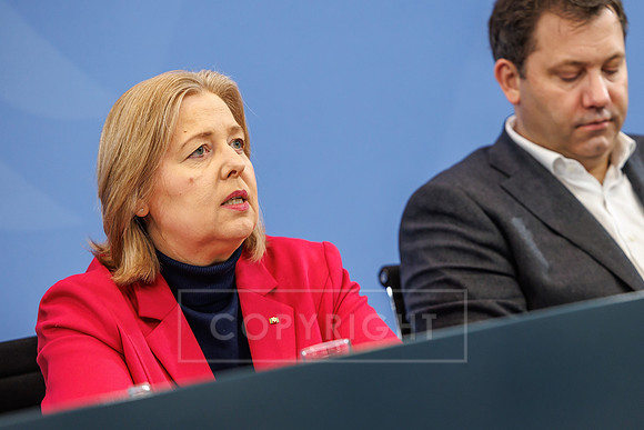 11.12.25_pressefoto-gora_0411