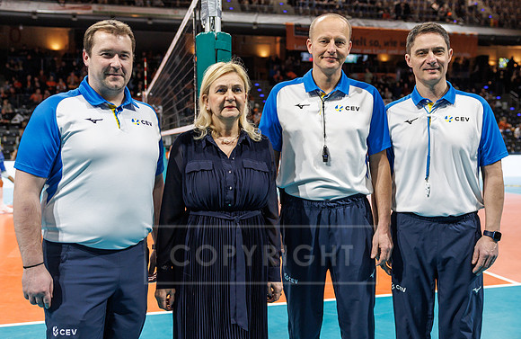 11.12.25_pressefoto-gora_3350